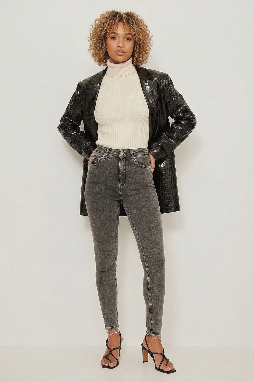 Skinny High-Waist Jeans