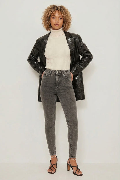 Skinny High-Waist Jeans