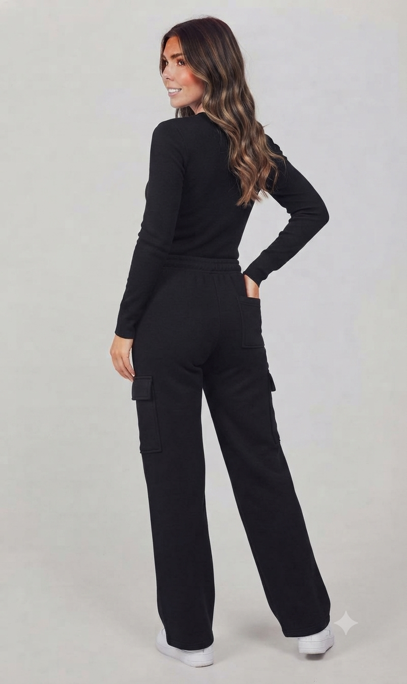 Black High-Waisted Cargo Sweatpant